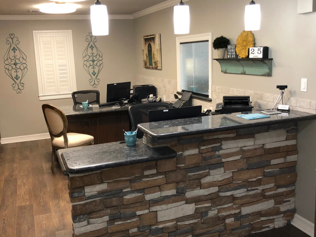 The front desk at Nederland Smile Docs