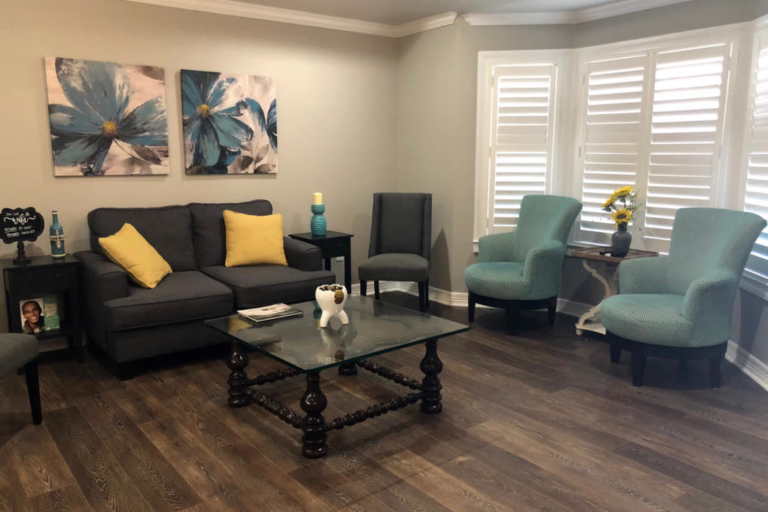 The waiting room at Nederland Smile Docs